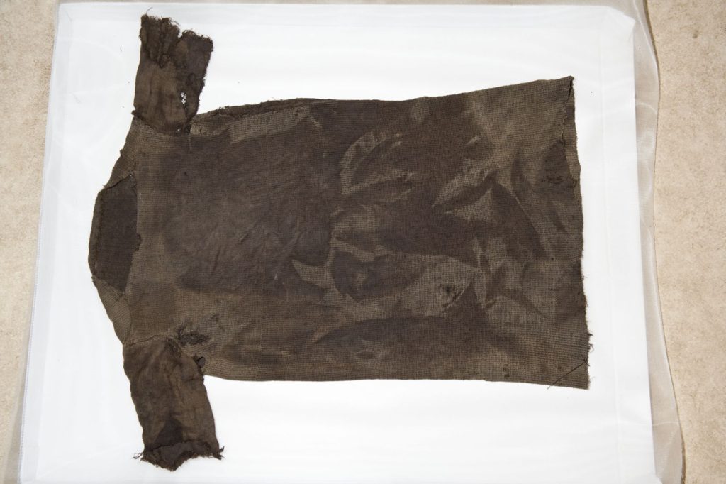 The Lendbreen tunic after conservation - the basis for reconstruction