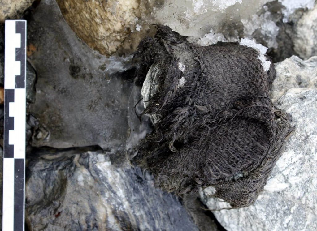 What is the mystery behind the textile rags found at Lendbreen