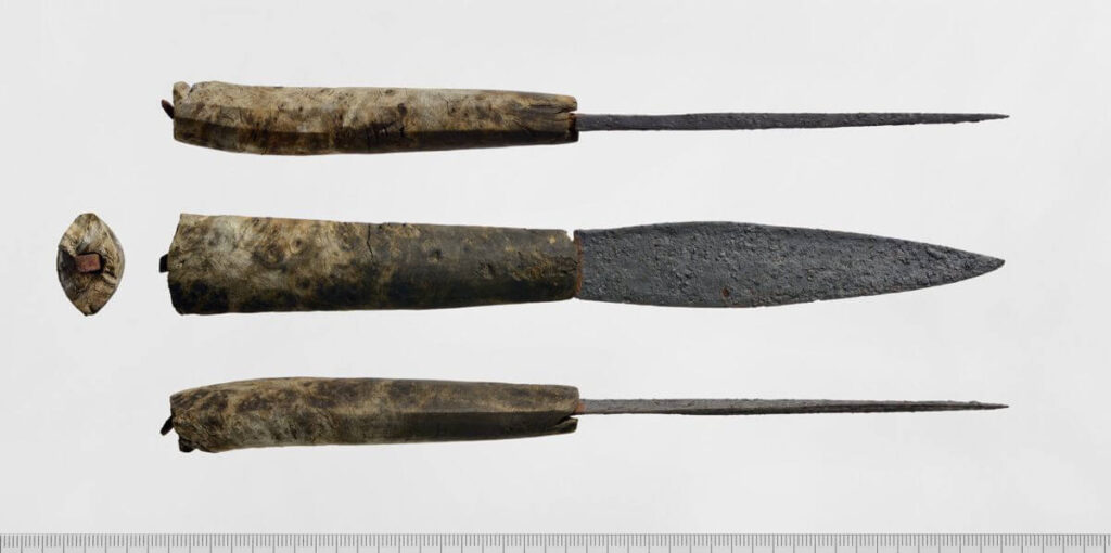 The Trollsteinhøe knife from the Iron Age
